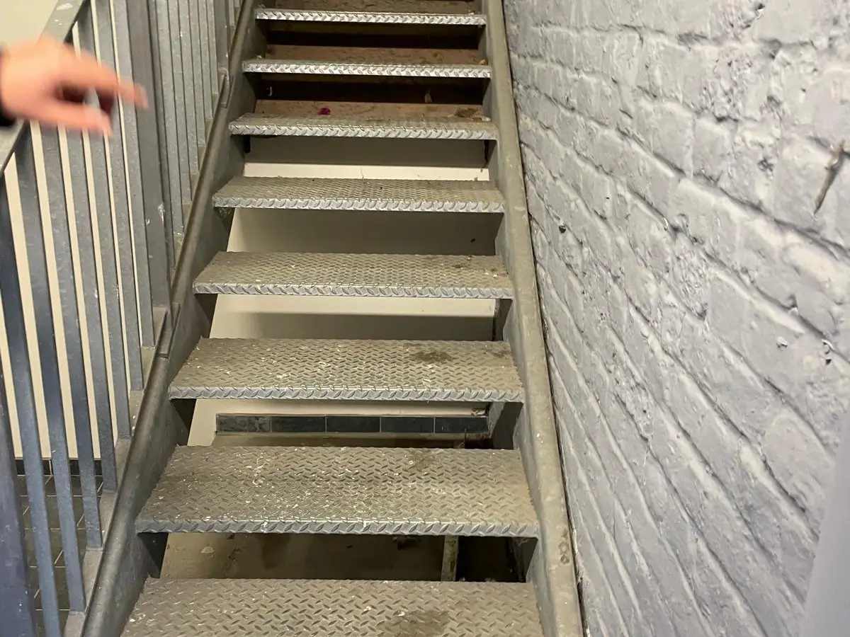 Escalier métallique d'accès